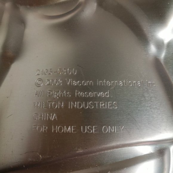 Wilton Mold 2105-6300 Dora The Explorer Cake Pan 2003 - Picture 3 of 3